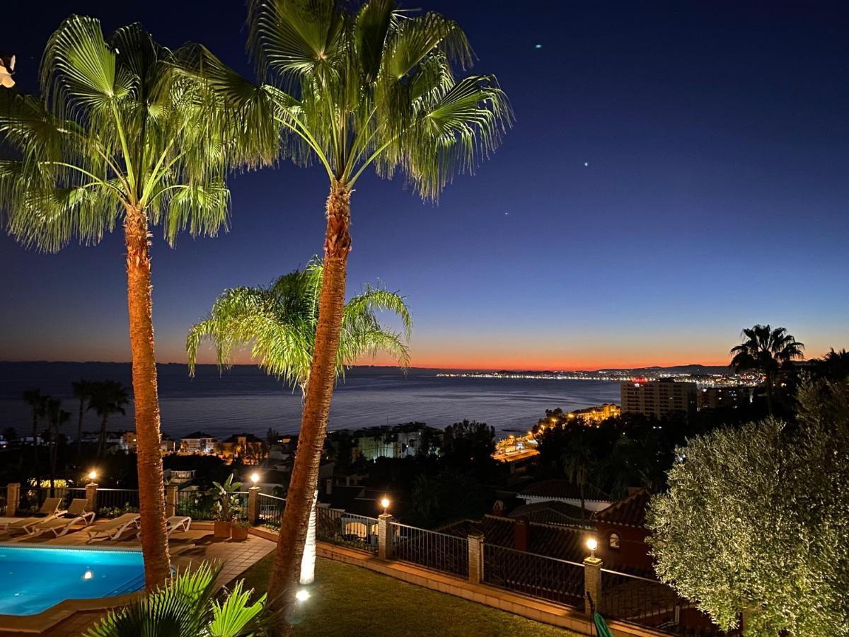 Beachside Villa With Panoramic Sea Views Benalmadena Ngoại thất bức ảnh