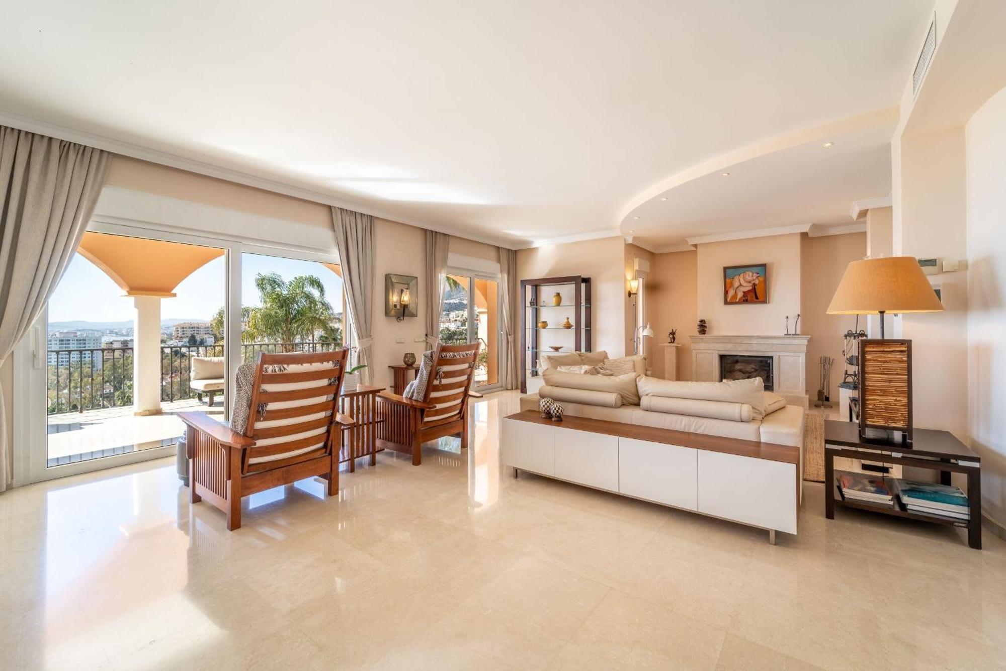 Beachside Villa With Panoramic Sea Views Benalmadena Ngoại thất bức ảnh