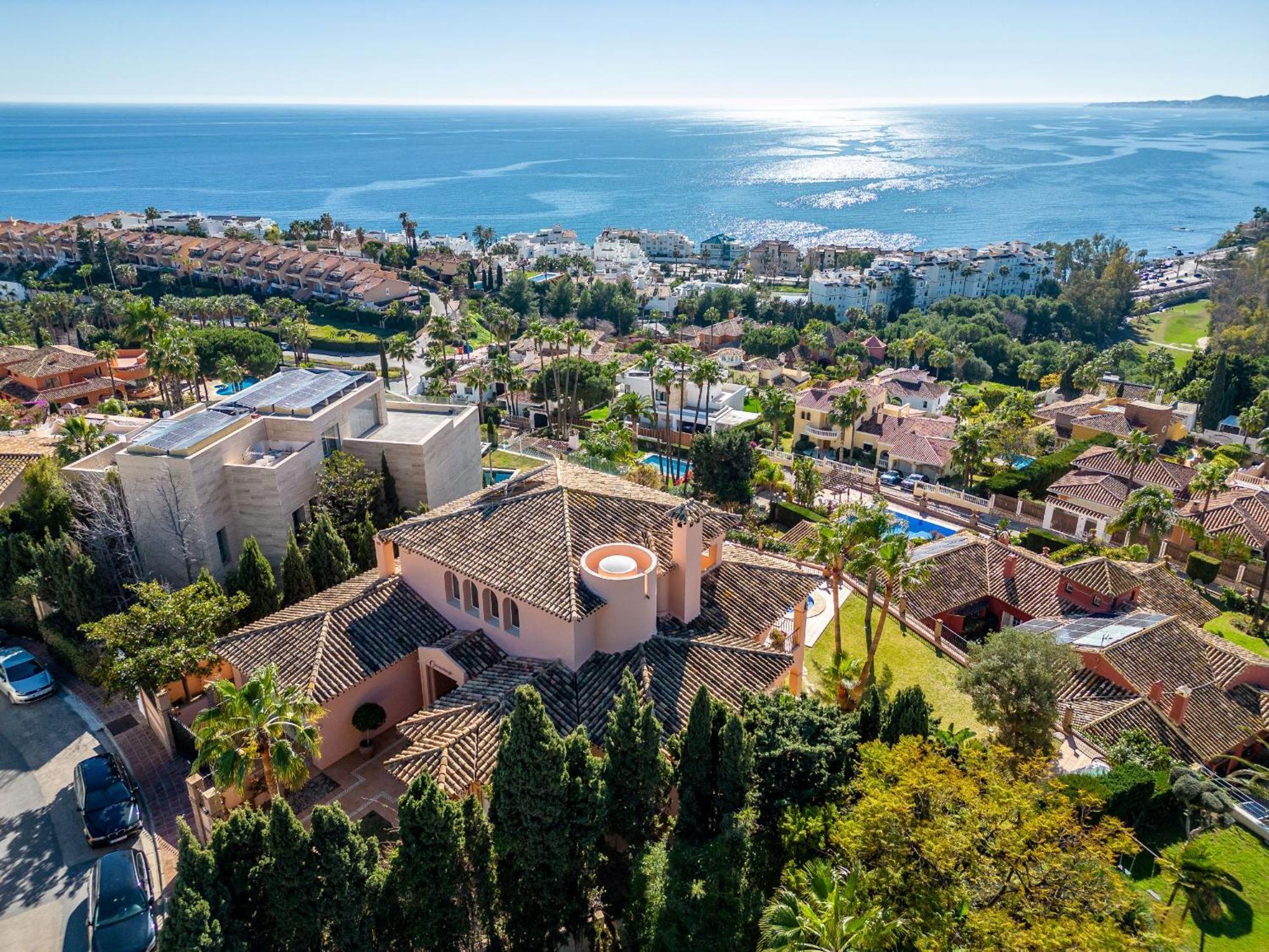Beachside Villa With Panoramic Sea Views Benalmadena Ngoại thất bức ảnh