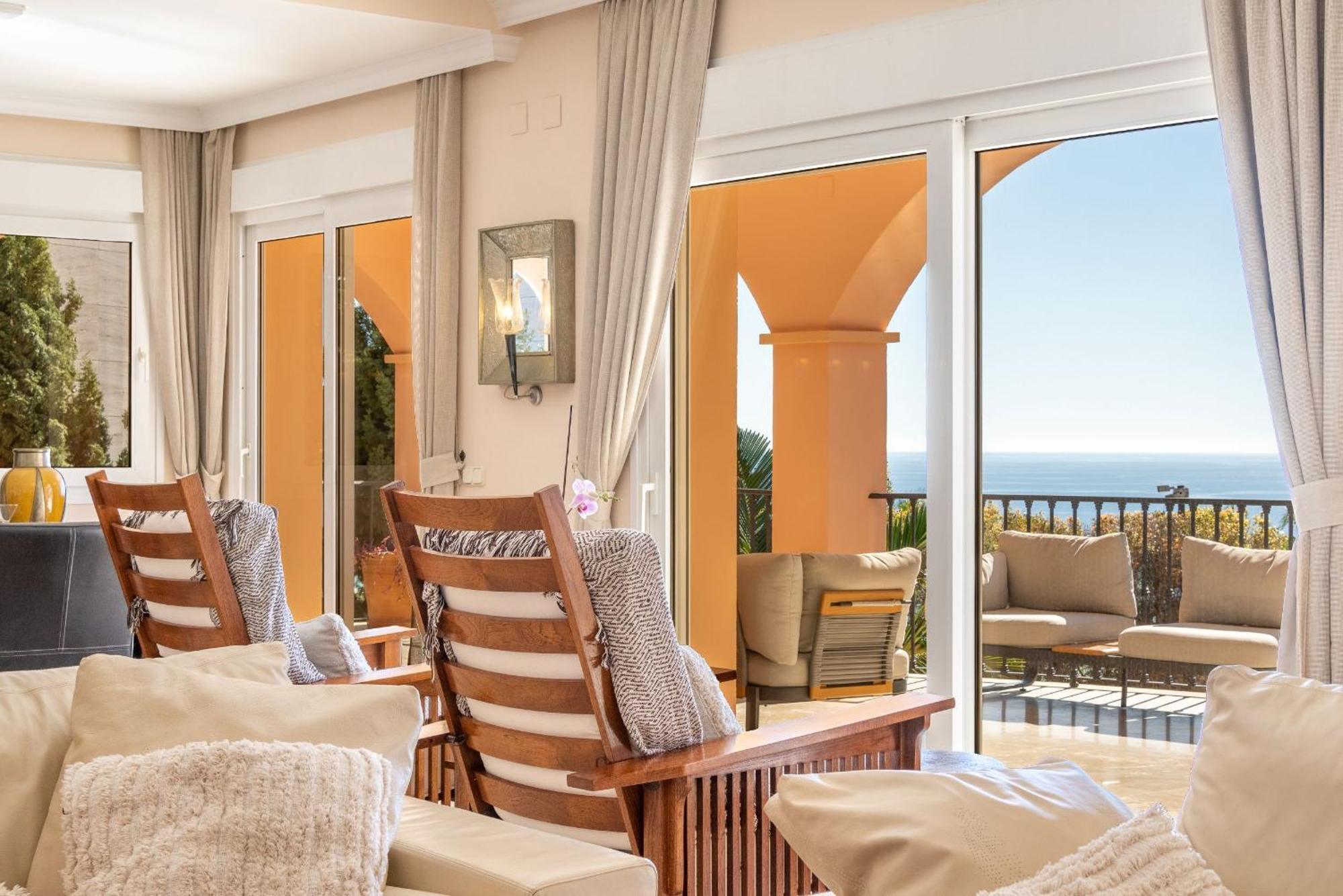 Beachside Villa With Panoramic Sea Views Benalmadena Ngoại thất bức ảnh