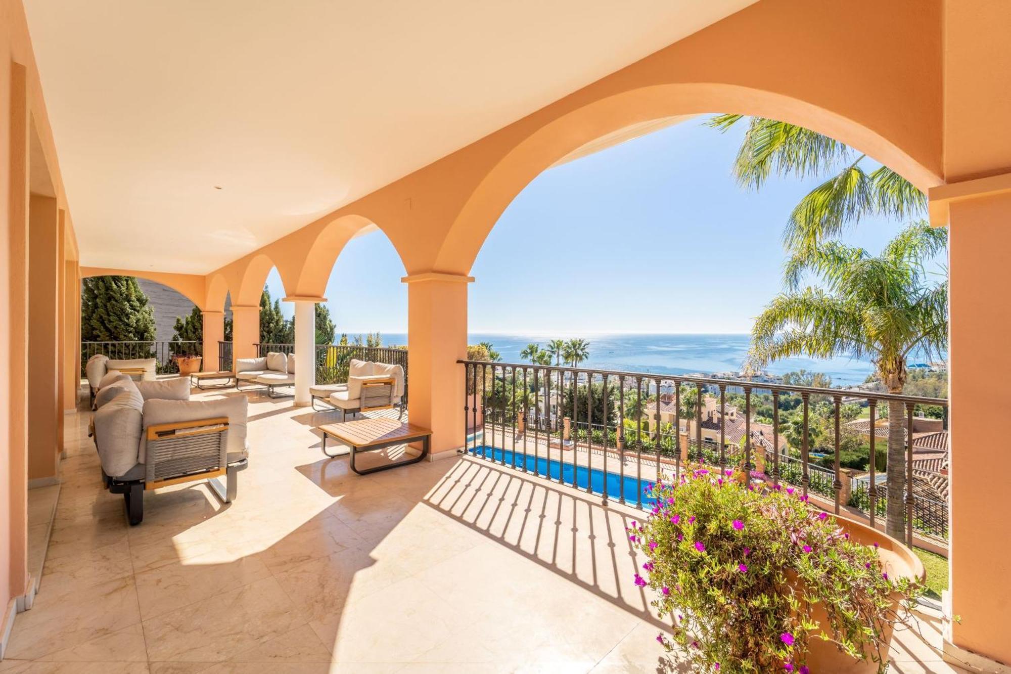Beachside Villa With Panoramic Sea Views Benalmadena Ngoại thất bức ảnh